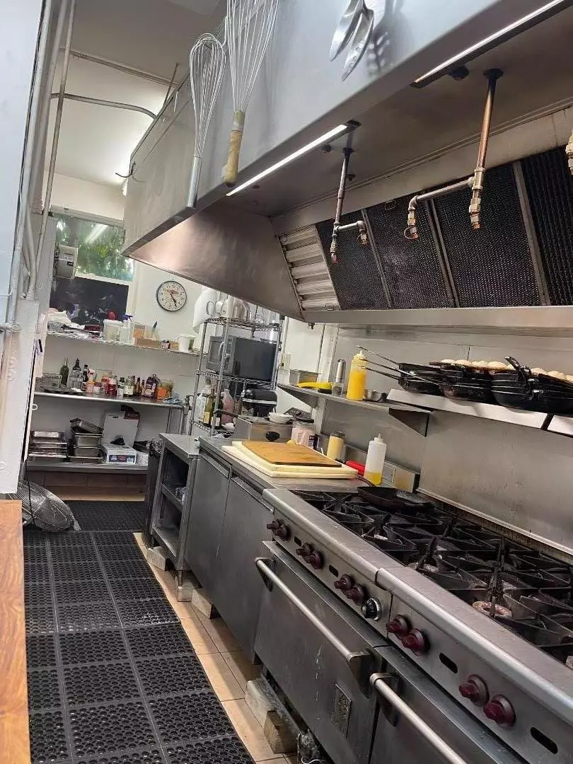 Mountain View, CA 94040,1407 W El Camino Real