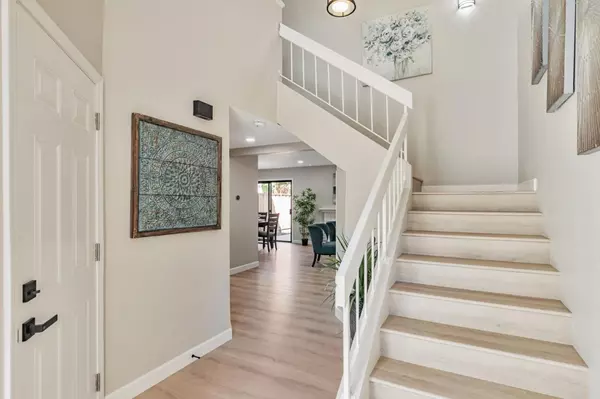 Gilroy, CA 95020,751 Williamsburg WAY