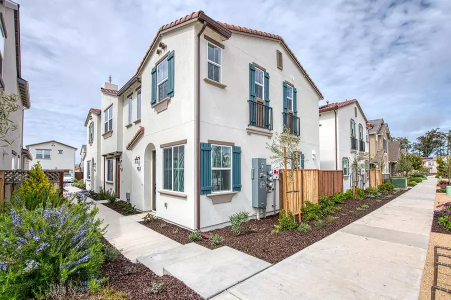 451 Weldon WAY D, Marina, CA 93933