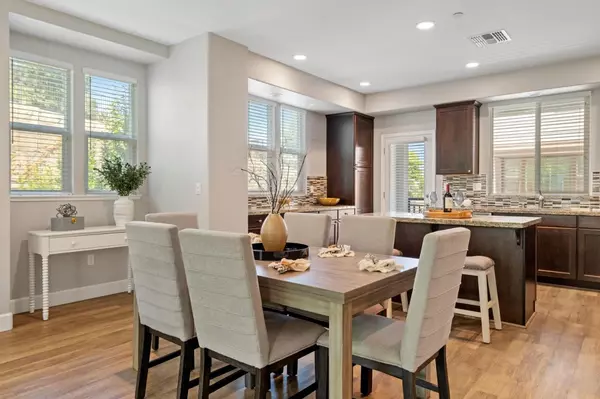 Martinez, CA 94553,901 Tierney PL