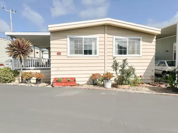 1146 Birch AVE 19, Seaside, CA 93955