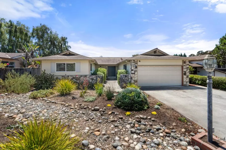 221 Segre PL, Santa Cruz, CA 95060