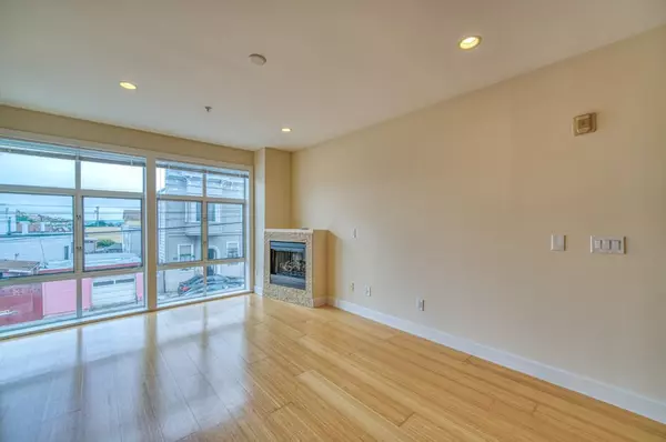 Daly City, CA 94014,89 Goethe ST 2