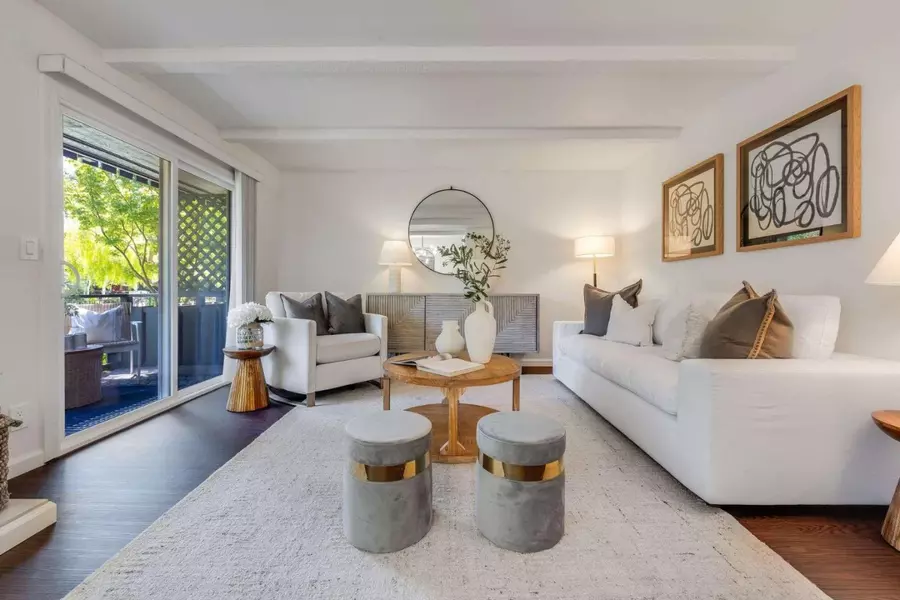 99 E Middlefield RD 37, Mountain View, CA 94043