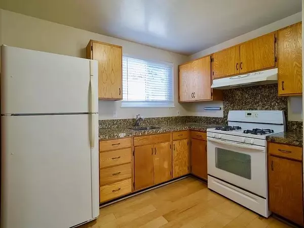 Pacifica, CA 94044,621 Forest Lake DR