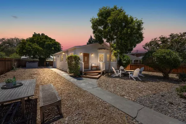 Menlo Park, CA 94025,3820 Fair Oaks AVE