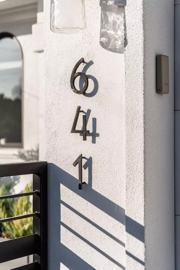 Aptos, CA 95003,641 Bayview DR