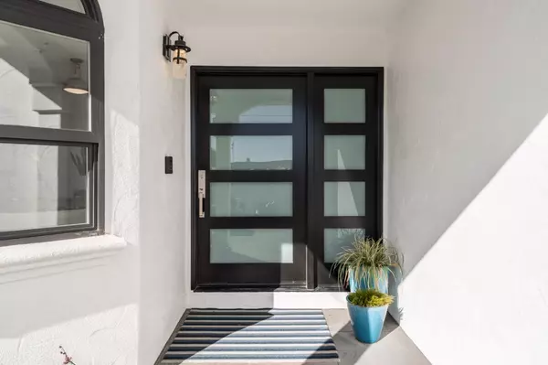 Aptos, CA 95003,641 Bayview DR