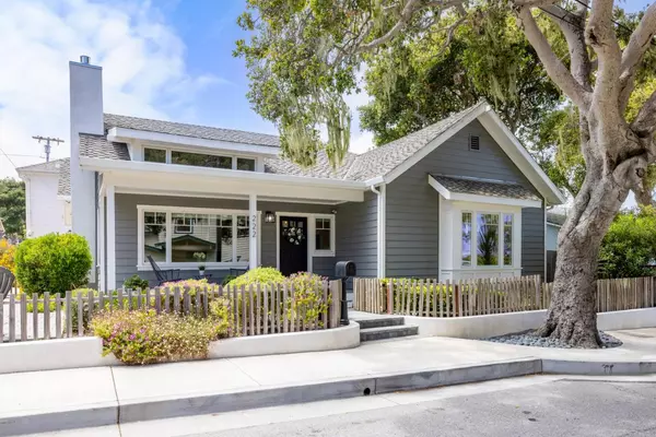 222 Wood ST, Pacific Grove, CA 93950