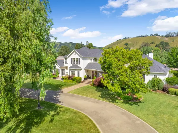 Morgan Hill, CA 95037,15209 Sycamore DR