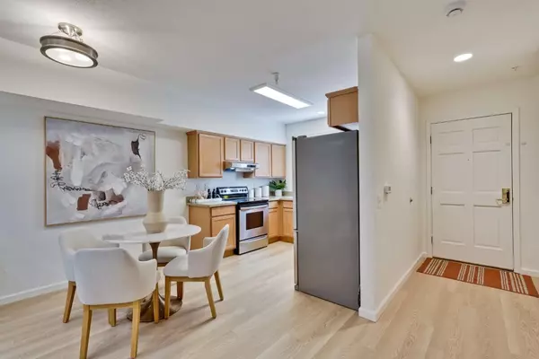 Mountain View, CA 94041,342 Bryant ST