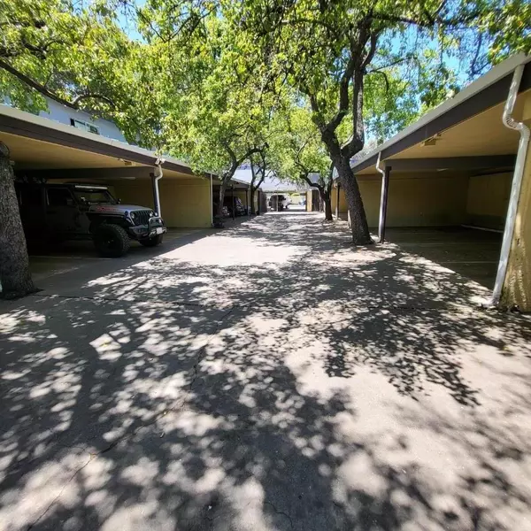 East Palo Alto, CA 94303,30 Newell RD