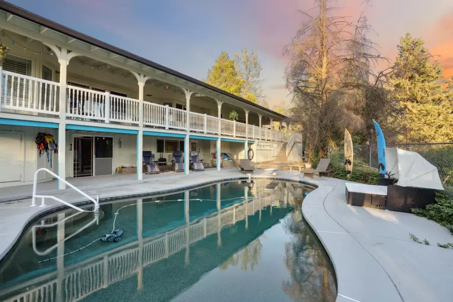 13289 Moccasin LN, Shasta Lake, CA 96019