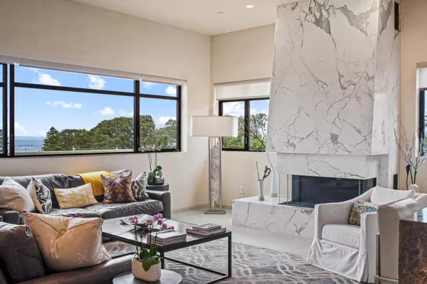 Pacific Grove, CA 93950,520 Lighthouse AVE 301