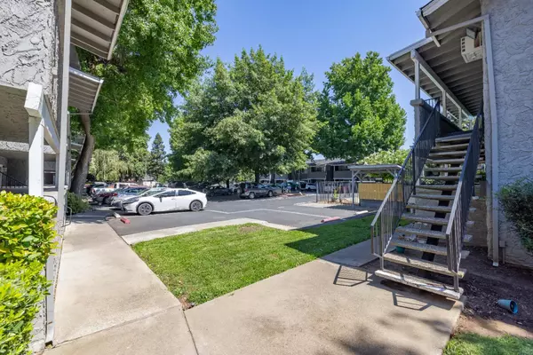 Chico, CA 95926,821 W East AVE