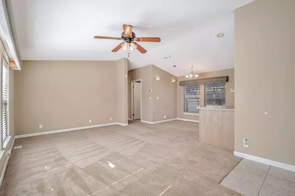 Hayward, CA 94544,1283 Sussex WAY 24