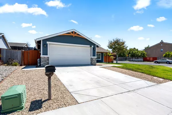 Hollister, CA 95023,2399 Paradise DR