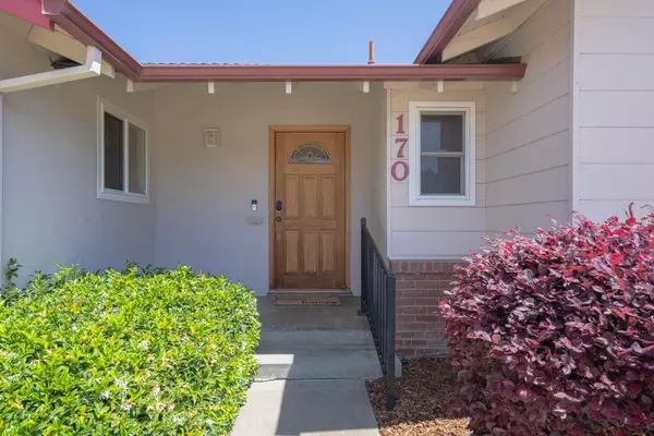 Salinas, CA 93901,170 Del Mar DR