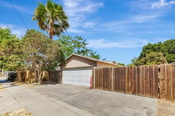 Hollister, CA 95023,1179 San Benito ST