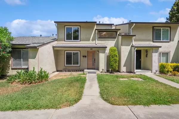 2044 Voss Park LN, San Jose, CA 95131