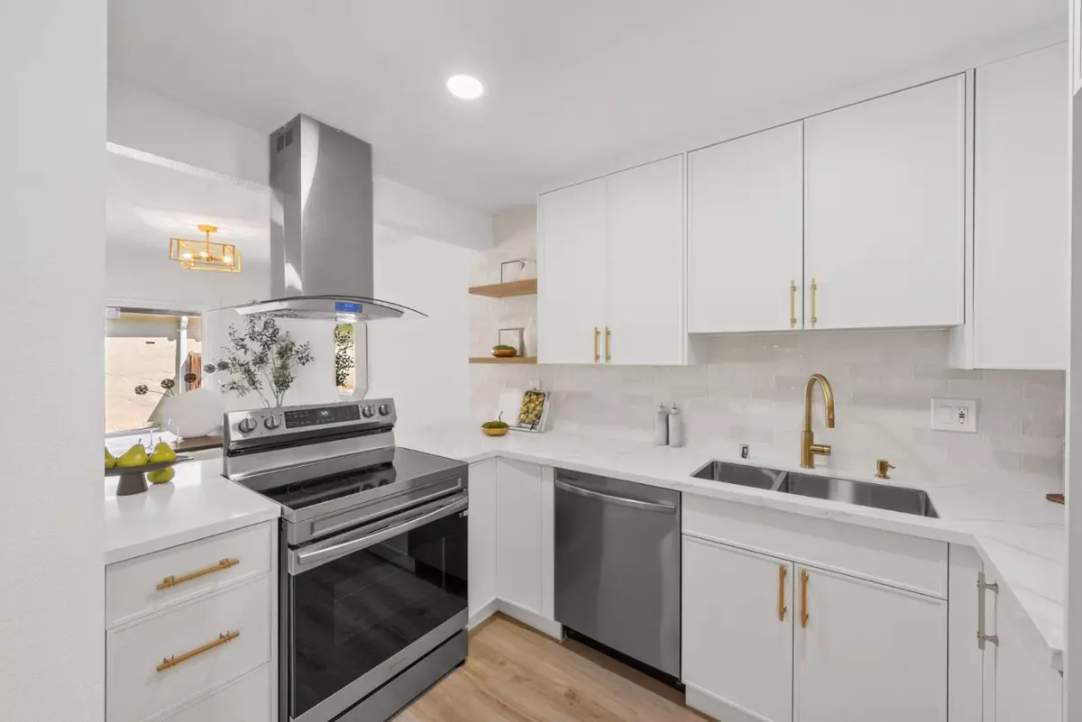 San Jose, CA 95131,2044 Voss Park LN