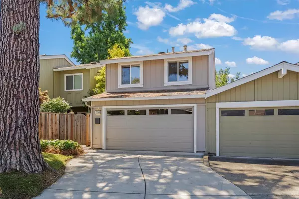 535 Pine Wood LN, Los Gatos, CA 95032