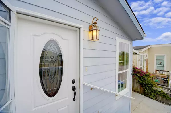 Half Moon Bay, CA 94019,10 Sunset TER 10