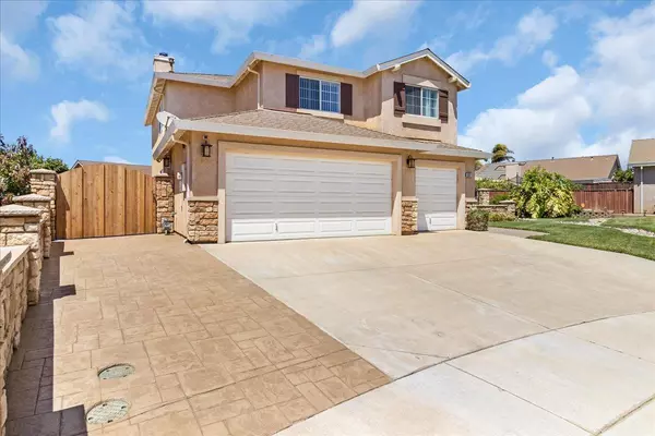 Gonzales, CA 93926,1851 Burgundy CIR