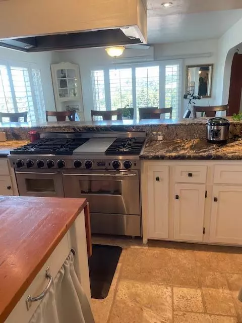 San Leandro, CA 94577,1301 EAST JUANA