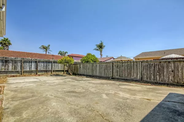 Watsonville, CA 95076,61 Shady Oaks DR