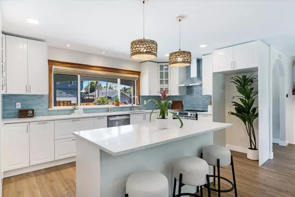 Aptos, CA 95003,806 Clubhouse DR