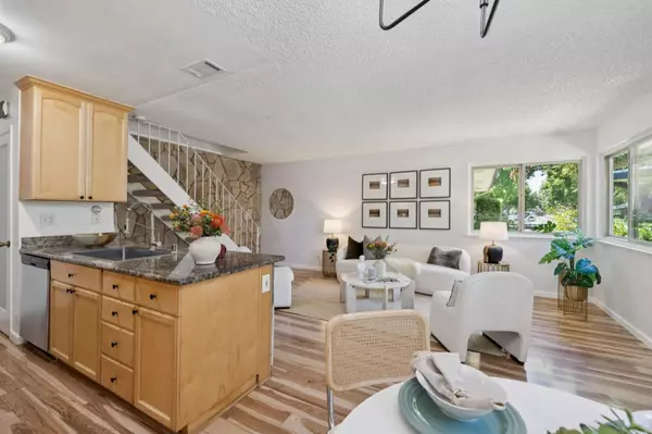 390 N 1st ST 2, Campbell, CA 95008