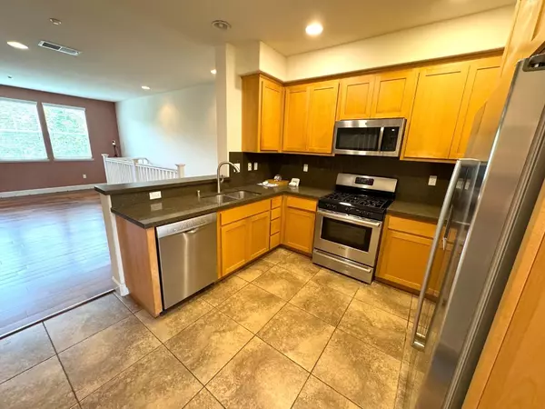 San Jose, CA 95133,660 Cedarville LN