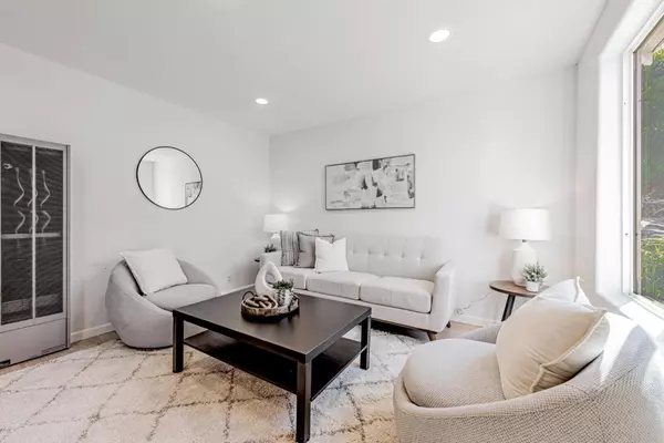 San Mateo, CA 94401,714 Tilton AVE