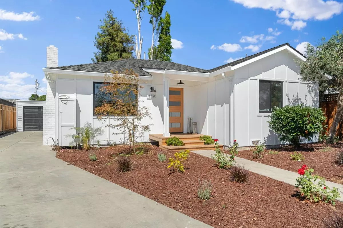 East Palo Alto, CA 94303,419 Daisy LN
