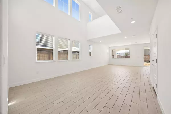 Sacramento, CA 95835,5813 Littlestone ST