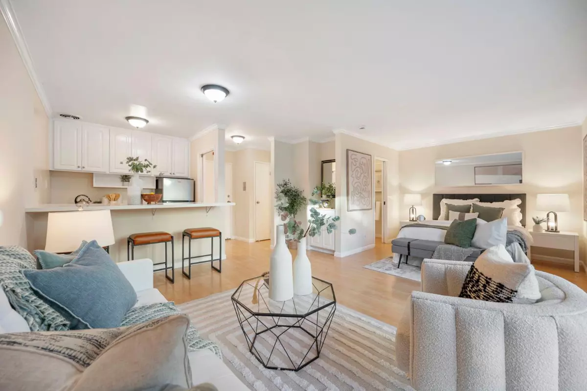 San Mateo, CA 94401,928 Peninsula AVE 210