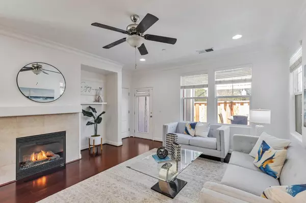 Gilroy, CA 95020,8940 Acorn WAY