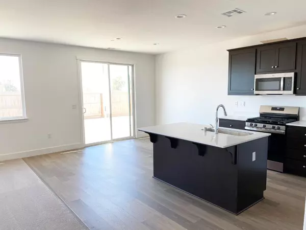 Los Banos, CA 93635,1269 Gypsum DR 2-18