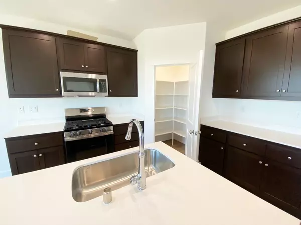 Los Banos, CA 93635,1269 Gypsum DR 2-18