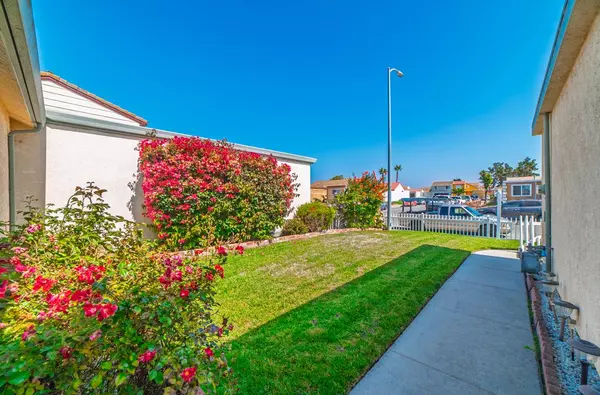 Salinas, CA 93906,1619 Seville ST