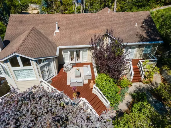 Half Moon Bay, CA 94019,590 Miramar DR