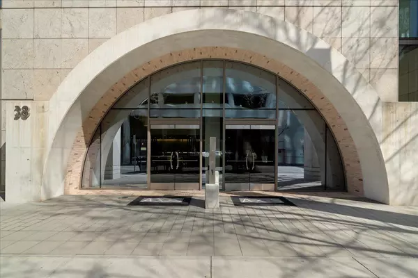 San Jose, CA 95110,38 N Almaden BLVD 1220