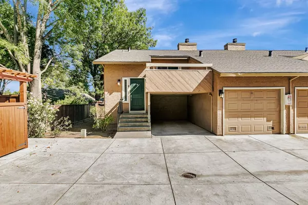 2128 Canoas Garden D, San Jose, CA 95125