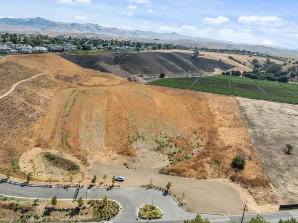 4821 Southside RD, Hollister, CA 95023