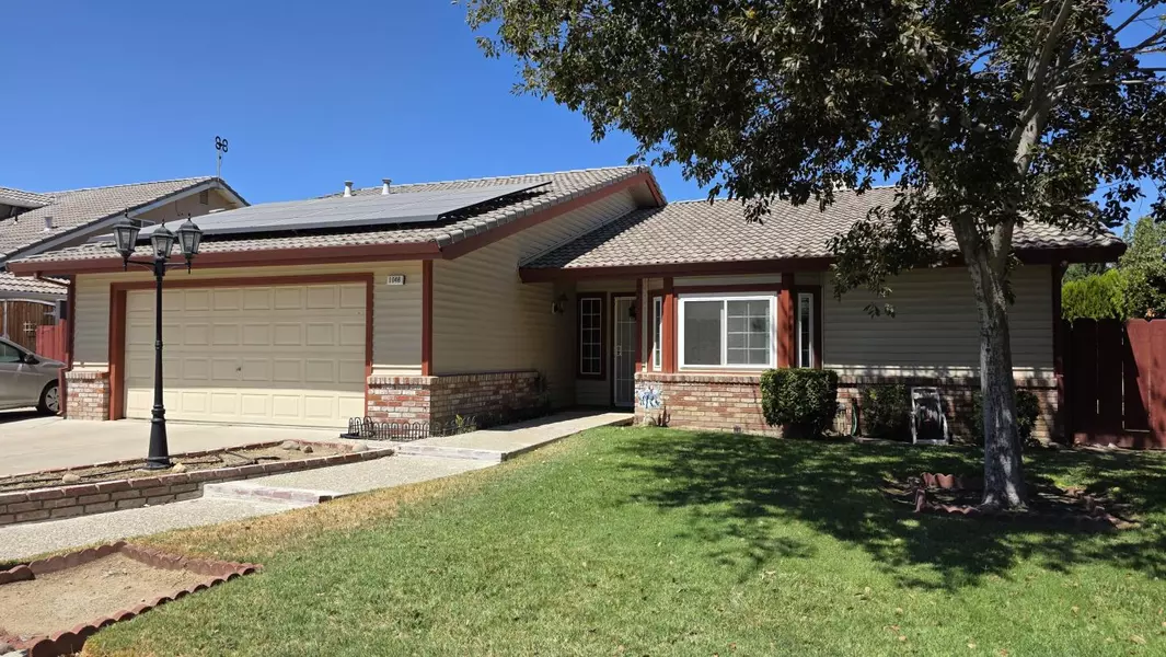 1046 Santa Barbara ST, Los Banos, CA 93635