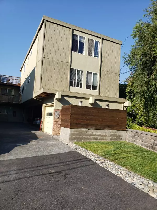 308 Torino DR, San Carlos, CA 94070