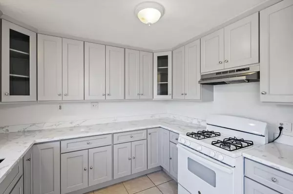 Merced, CA 95341,184 Parkwest ST