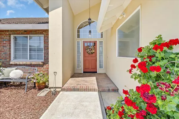 Salinas, CA 93906,329 Westminster DR