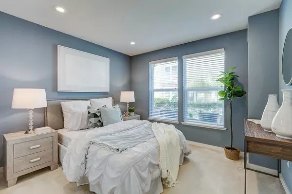 Mountain View, CA 94043,1908 Newbury DR